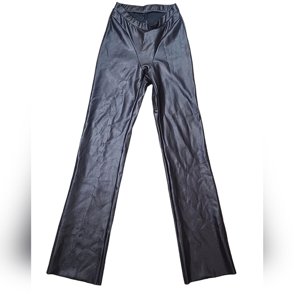 SKIMS Faux Leather Boot Cut Pant - Picture 4 of 13